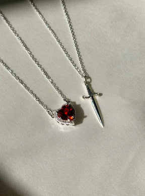 Conjunto Colares Espada e Coração Prata